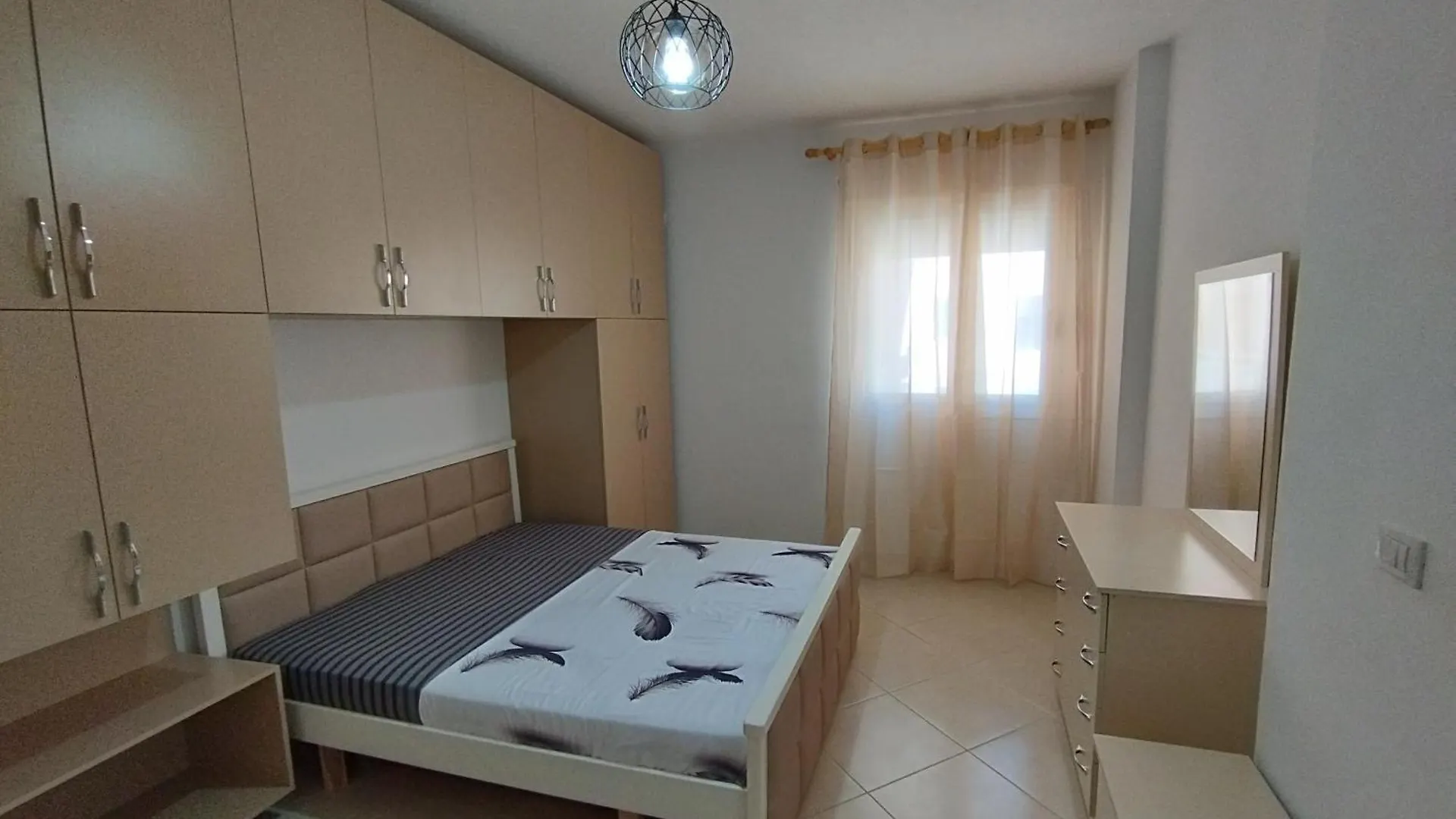 Hergi Apartament Vlore