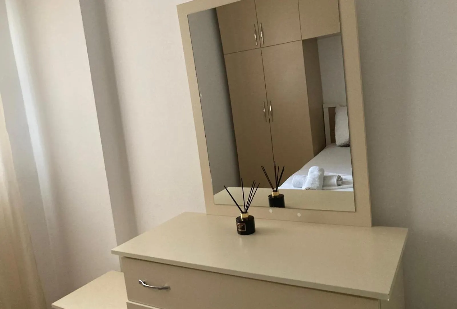 Hergi Apartament Vlore 0*,  Albania